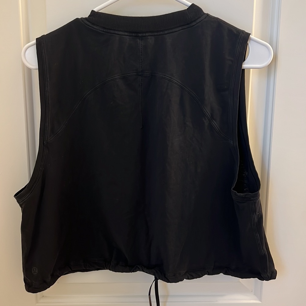 Lululemon tank - Picture 2 of 3